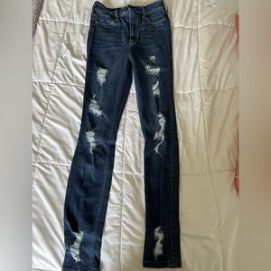 One pair of Hollister ultra high rise jean legging.